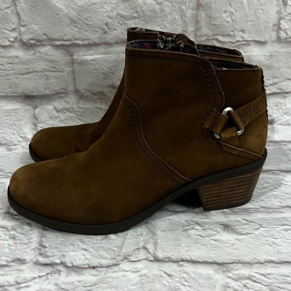 Teva Womens Foxy Ankle Boots Brown Waterproof Stacked Heels Side Zip Leather 7